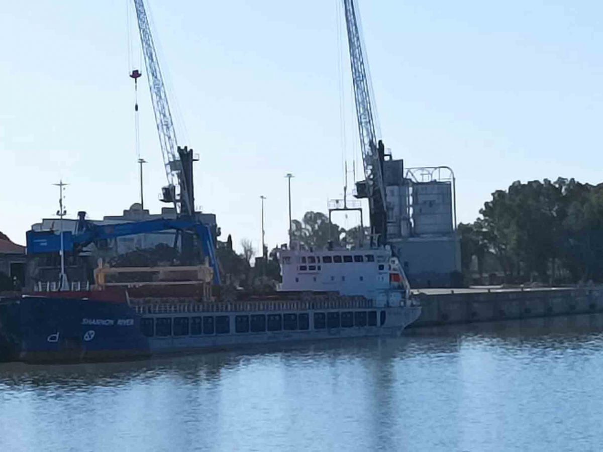 Buque Shannon River en el Puerto de Sevilla / SA