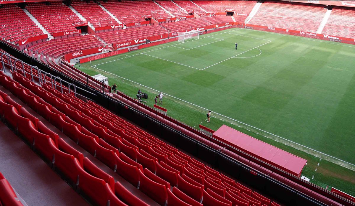 Interior del Pizjuán