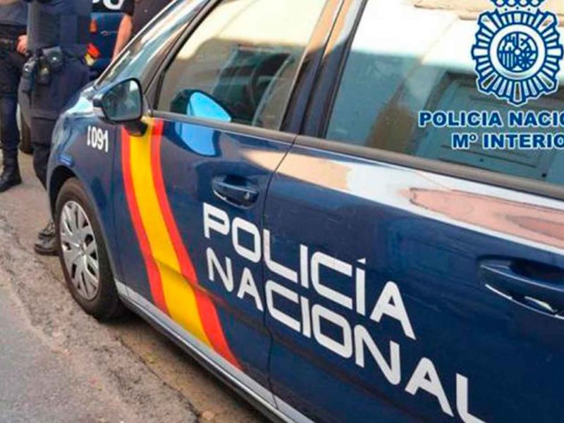 Policía Nacional en la operación en la que se ha liberado a tres menores que llevaban cinco años retenidos por sus padres / AD