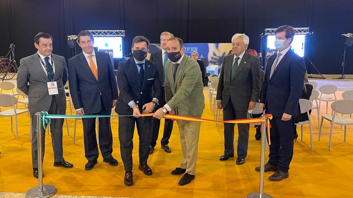 Inauguración de la primera edición del Salón Internacional de la Feria SIFER