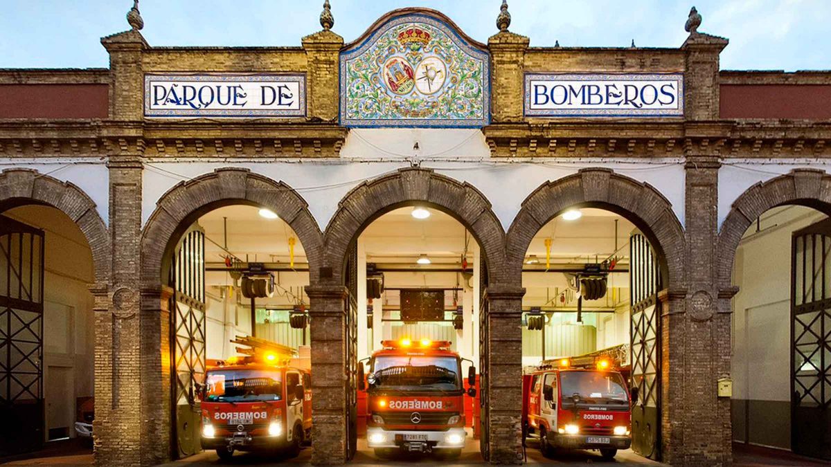 100 Parque Bomberos