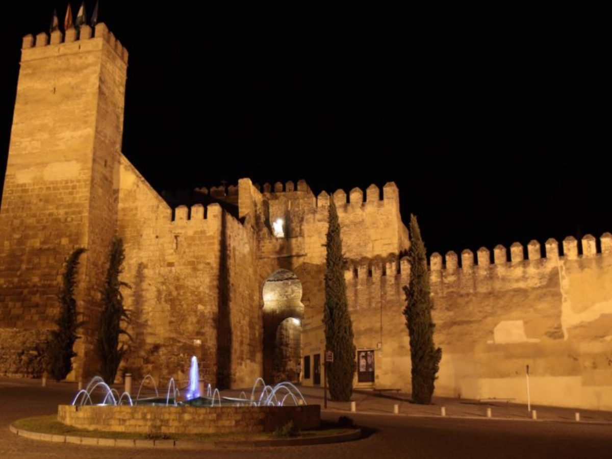 Ruta Alcázar de la Puerta de Sevilla – Castillo de Luna