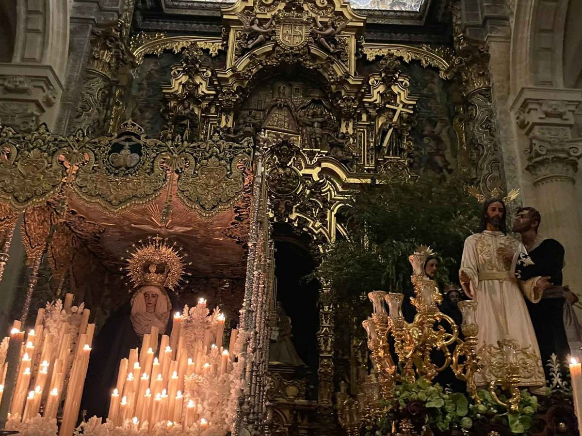 La Redención en la Iglesia del Salvador / SA