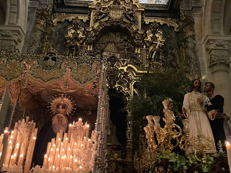 La Redención en la Iglesia del Salvador / SA