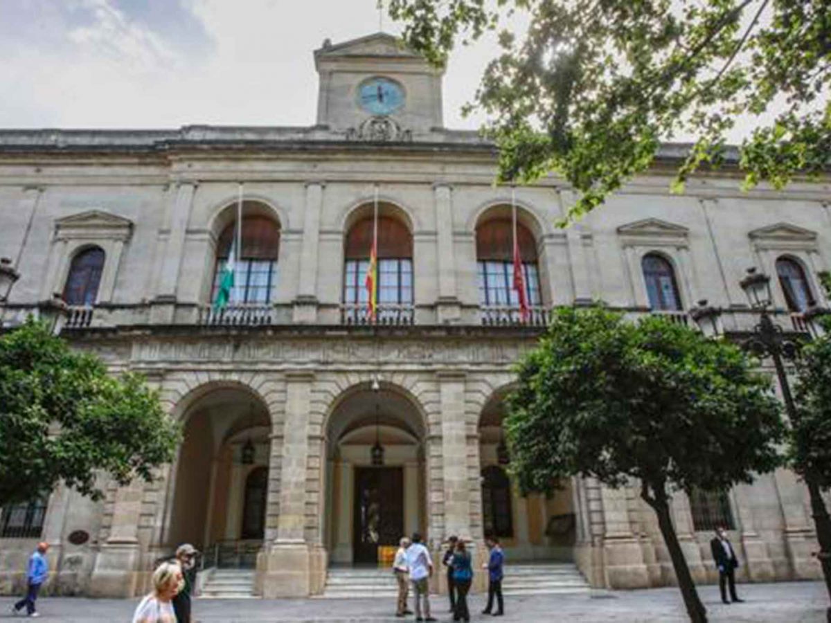 Fachada del Ayuntamiento de Sevilla / SA