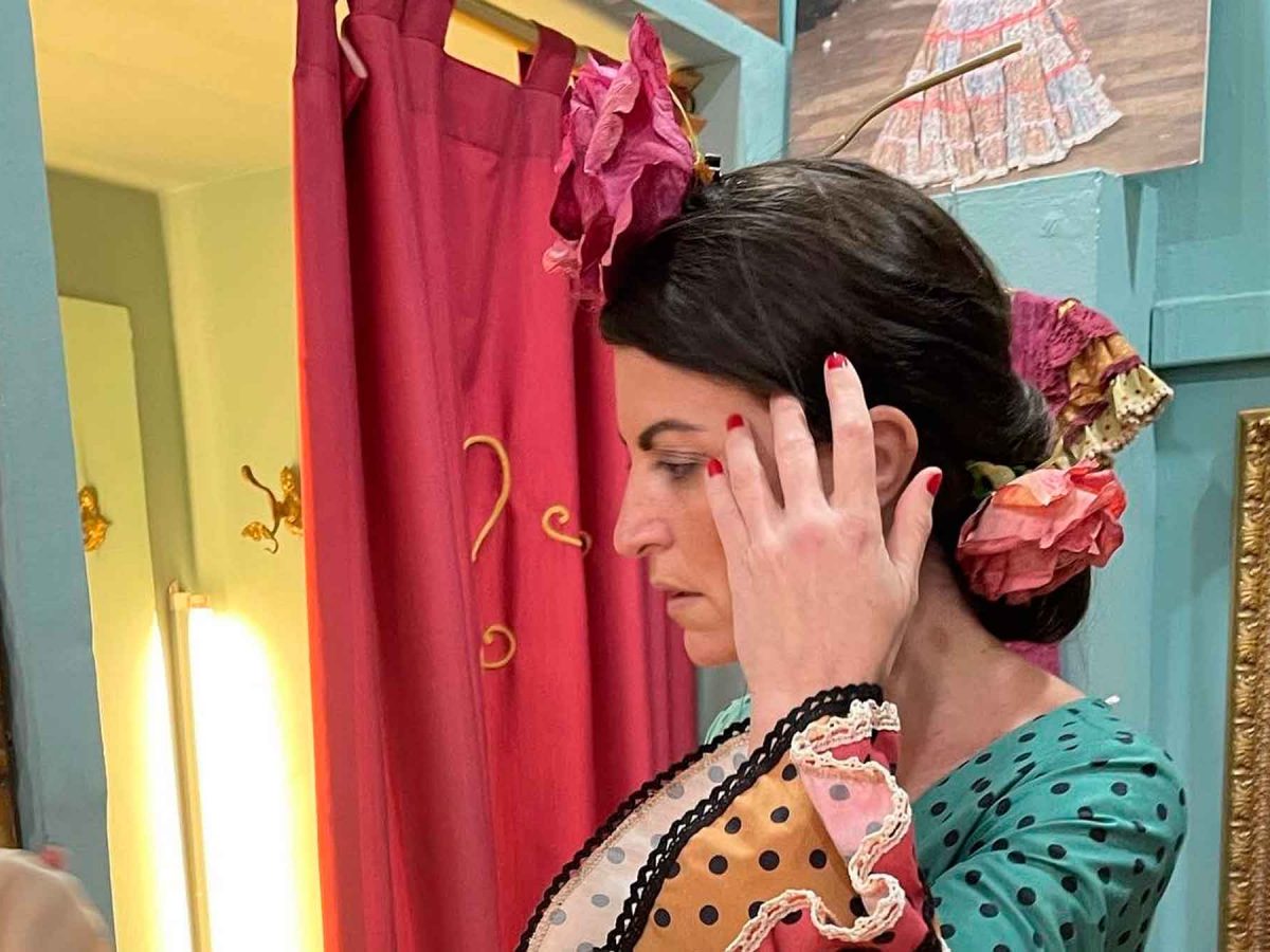 Macarena Olona en 2022 vestida de flamenca
