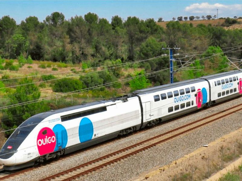 Imagen de un tren Ouigo