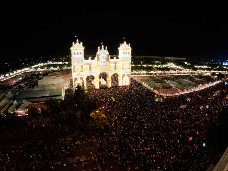 Portada de la Feria de Abril de Sevilla de 2022