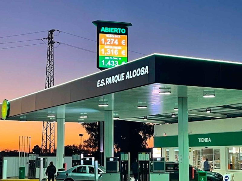 Imagen de una gasolinera