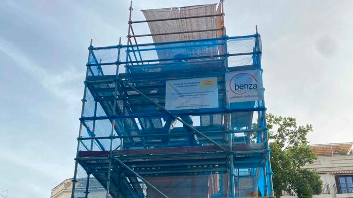 Obras en la la estatua de Daoiz.