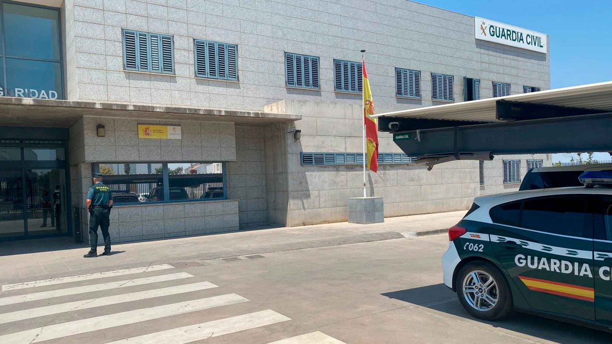 Cuartel de la Guardia Civil de La Rinconada / SA