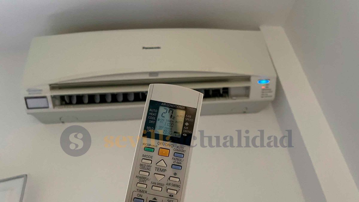 Aire acondicionado ajustado al ahorro energético / SA