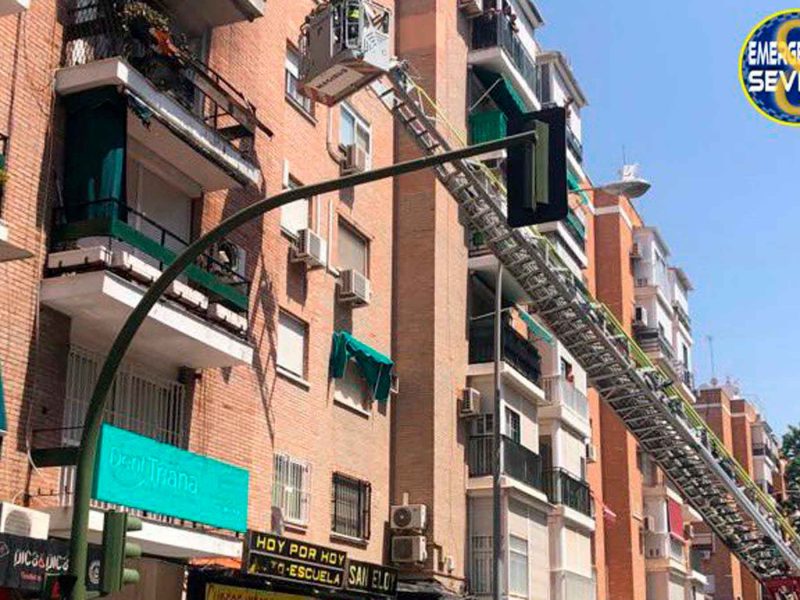 imagen del incendio en Triana / SA