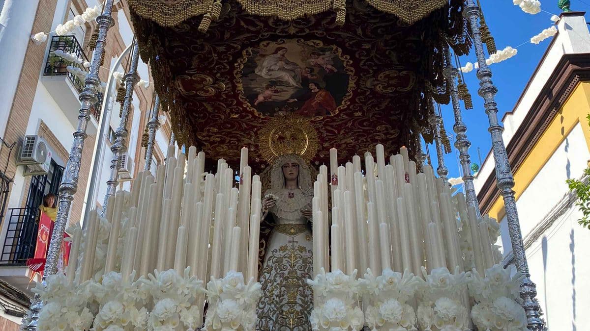 Santa Genoveva en su salida extraordinaria