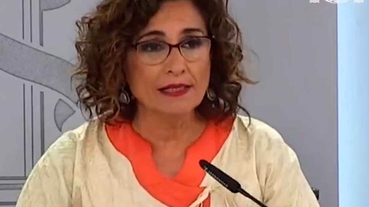 María Jesús Montero durante la rueda de prensa de los Presupuestos para 2023 / SA