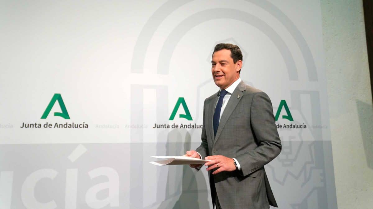 Juanma Moreno mantiene su posición contra el Gobierno central respecto a la problemática agrícola en Doñana
