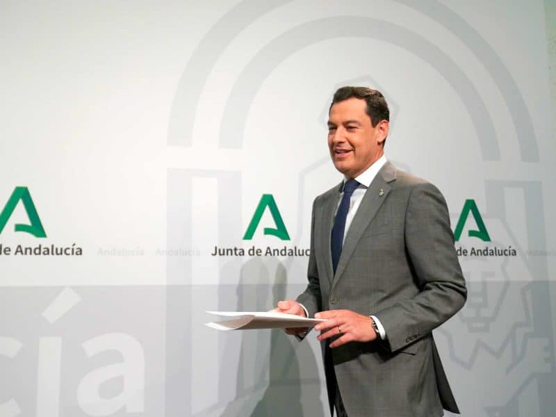 Juanma Moreno mantiene su posición contra el Gobierno central respecto a la problemática agrícola en Doñana