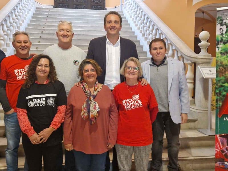 Campaña de Reyes para niños / SA