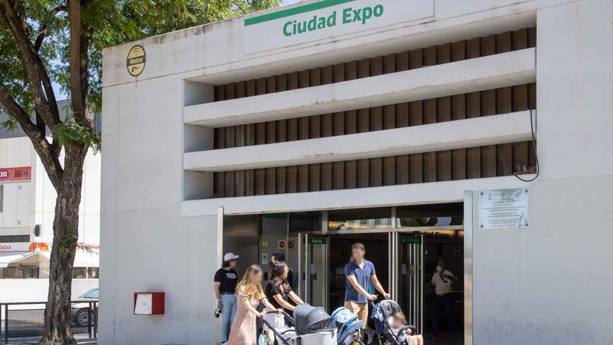 Metro de Ciudad Expo / AD