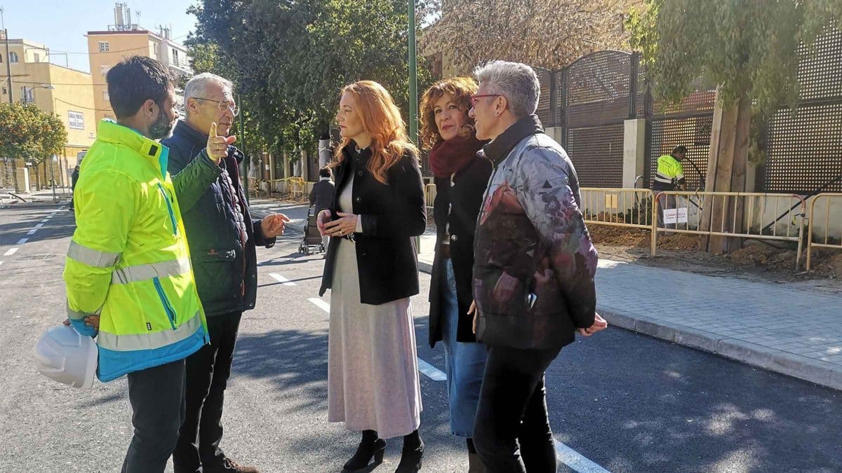 Reapertura de la calle Jorge de Montemayor