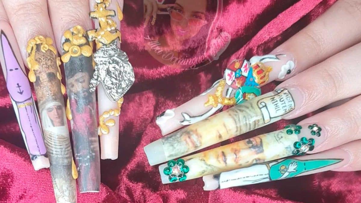 Uñas cofrades de Alba Domínguez