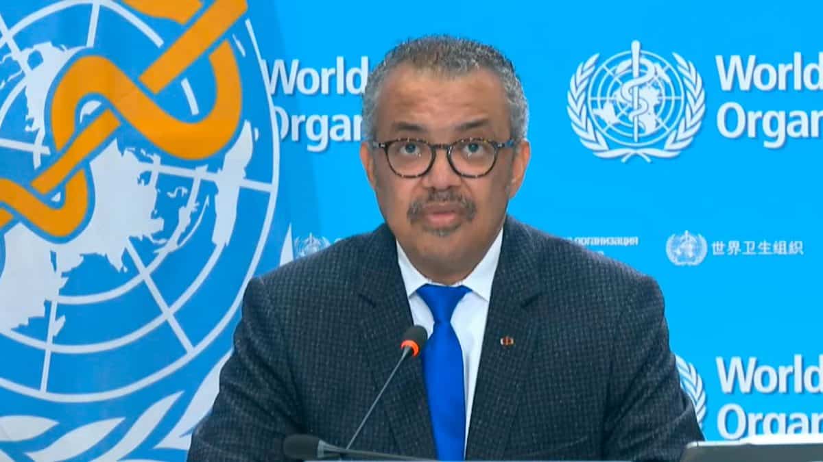 Tedros Adhanom Ghebreyesus, director general de la OMS, declarando el fin de la emergencia sanitaria por el Covid-19
