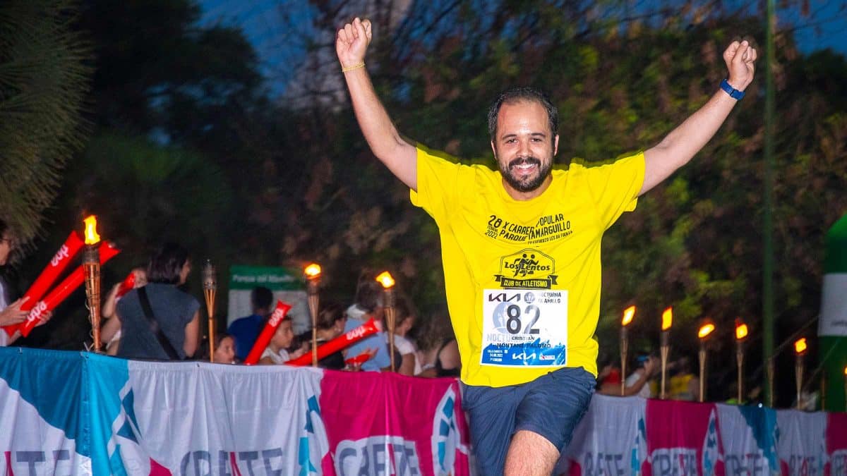 Imagen de la edición del año anterior, con un corredor celebrando sus avances