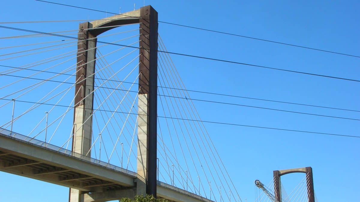 La obra del Puente Centenario sigue complicándose
