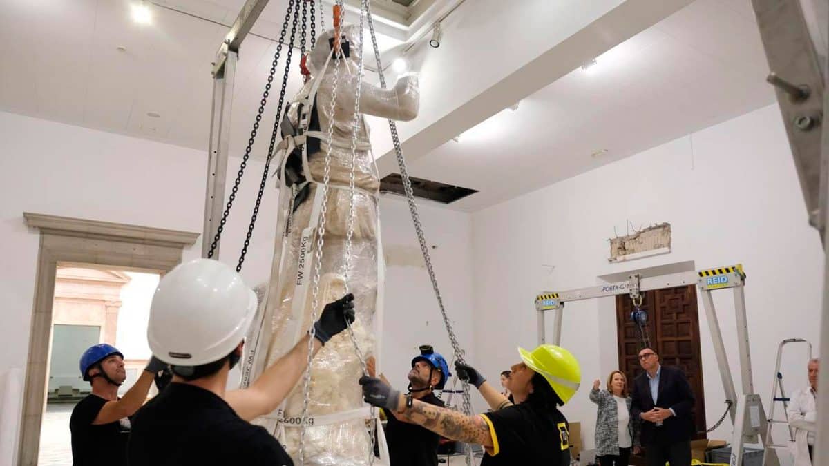 Imagen aportada por la Junta de Andalucía del proceso de traslado