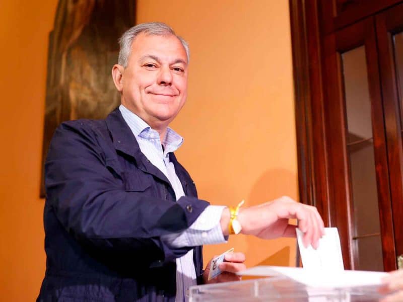 El futuro alcalde de la capital hispalense quiere recuperar la tradición en esta fiesta