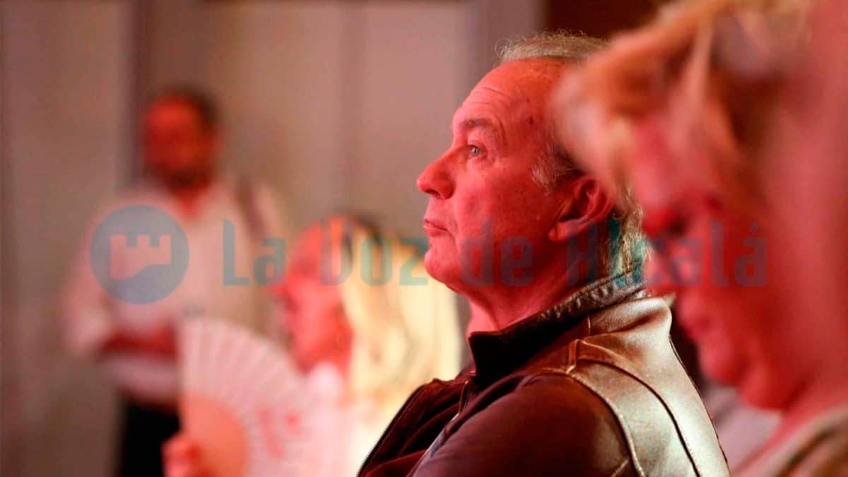 Bertín Osborne en un mitin del PSOE de Alcalá