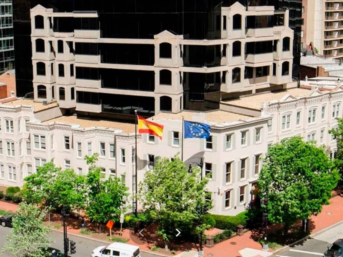 Embajada de España en Estados Unidos / Embassy of Spain in the United States en Google