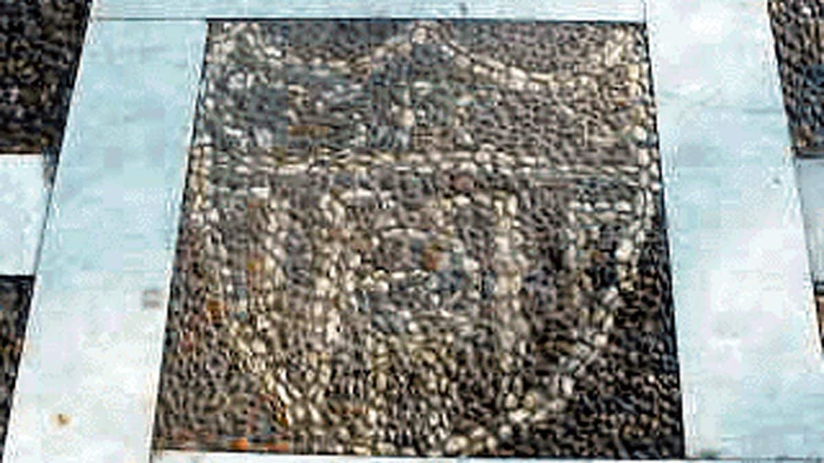 El emblema rojiblanco se esconde, junto al de sus rivales, en esta famosa localización