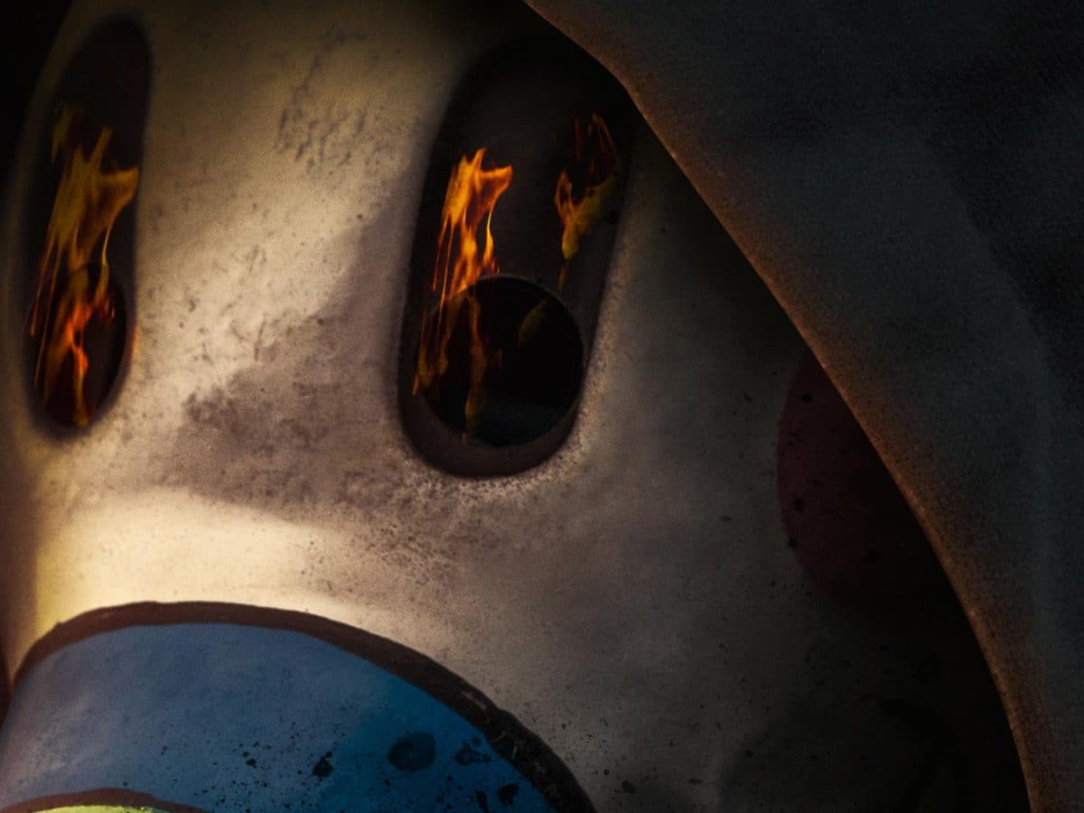 Curro asesino en el cartel de 1992, una serie de Álex de la Iglesia. Netflix