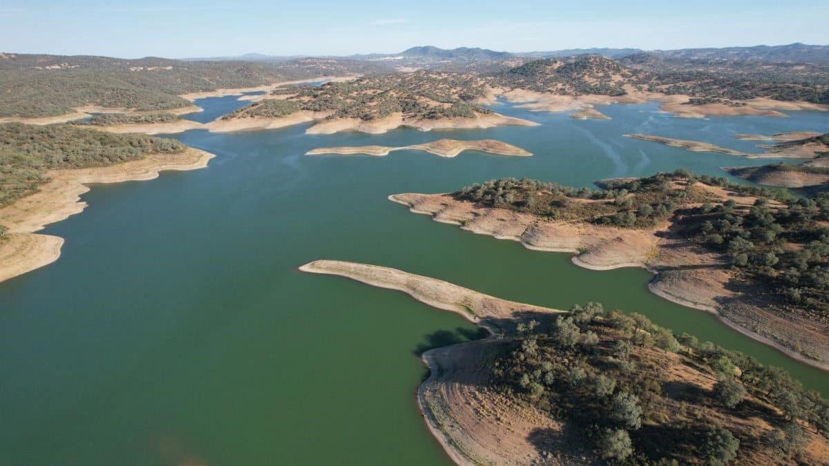 Las aguas del Huesna han alcanzado un porcentaje alarmante de su capacidad