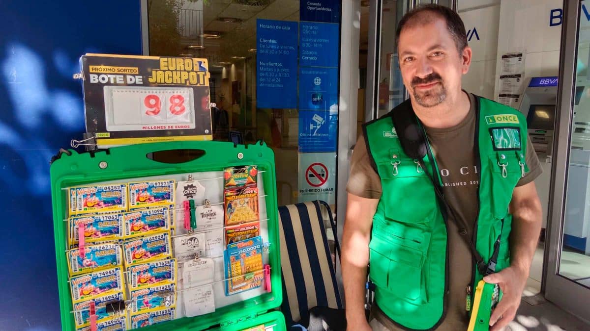 Fernando Arraz se encargó de repartir suerte en esta ocasión