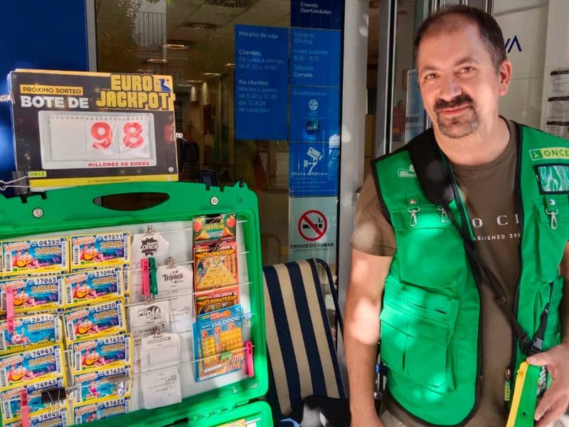 Fernando Arraz se encargó de repartir suerte en esta ocasión