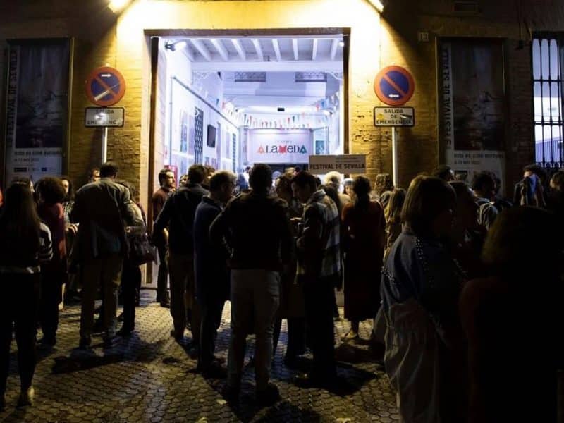 Entrada del Teatro Alameda