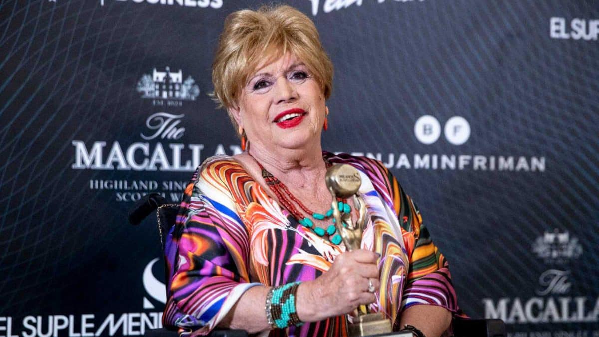 María Jiménez, sonriente en una gala