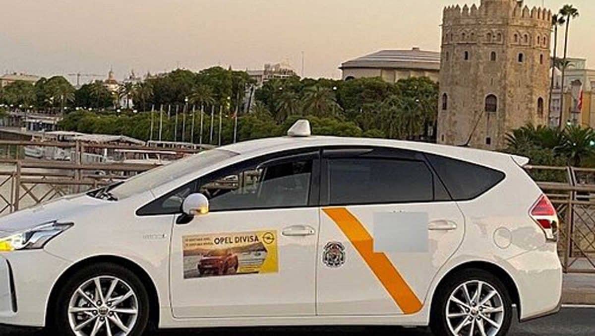 Imagen de recurso de un taxi de Sevilla