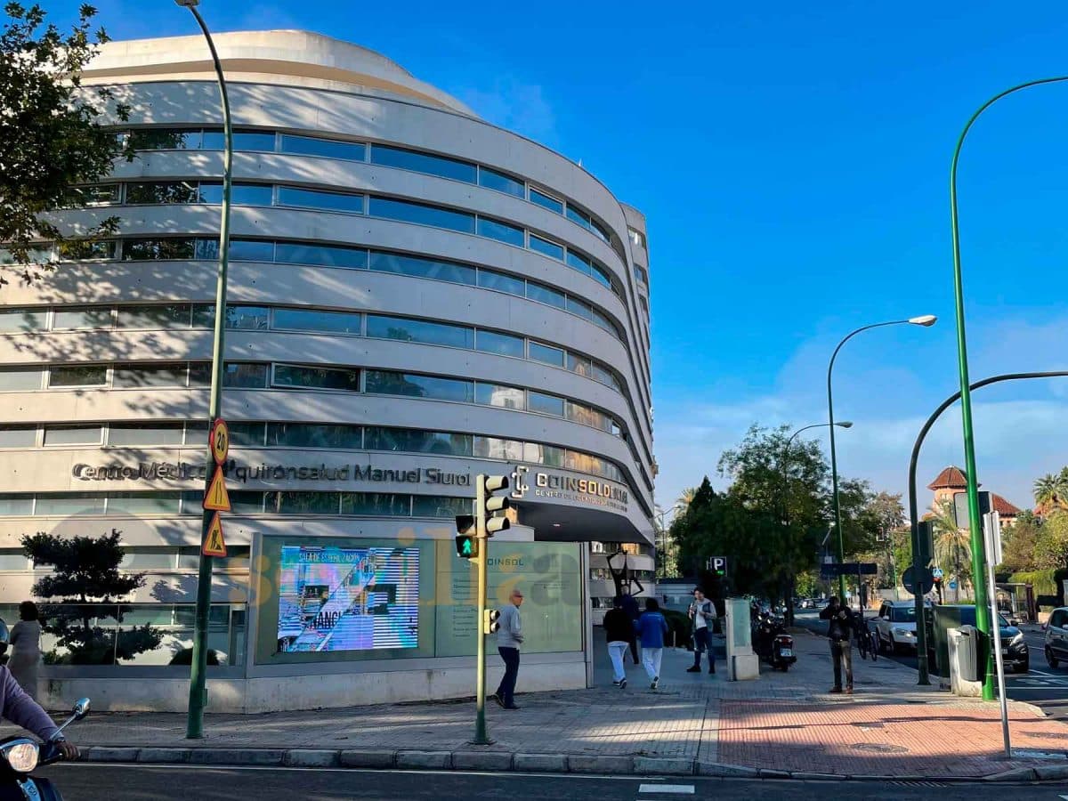 Imagen de un centro hospitalario de sanidad privada en Sevilla capital / Clara Fajardo