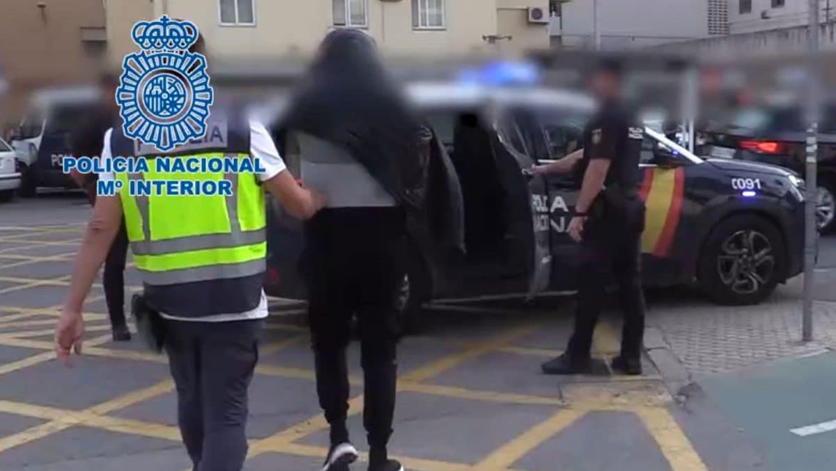 Imagen de un miembro de Biris detenido