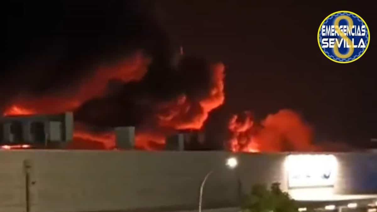 Las llamas eran claramente visibles desde largas distancias