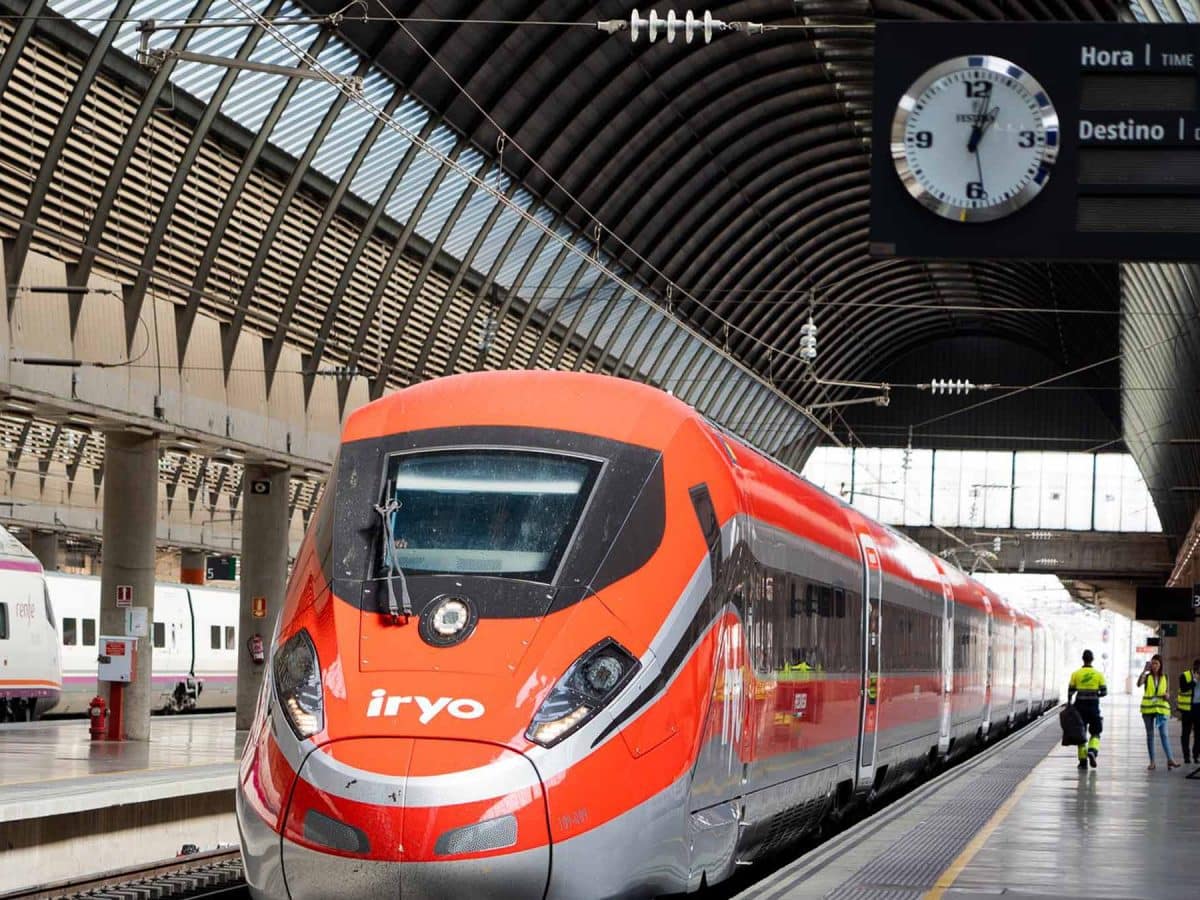 Tren Iryo en Santa Justa