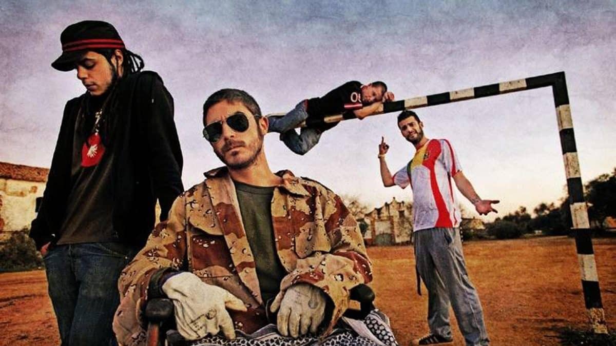 El Negro, El Kaki, El Zurdo y El Postilla en una imagen promocional de la serie