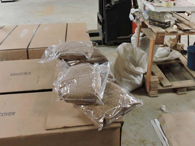 Tabaco de contrabando intervenido en Villaverde