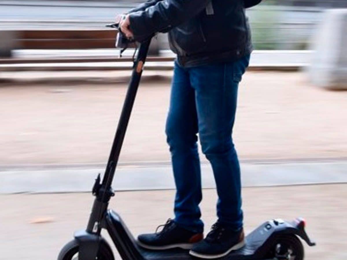 Imagen de archivo de patinete eléctrico - GUSTAVO VALIENTE/EUROPA PRESS