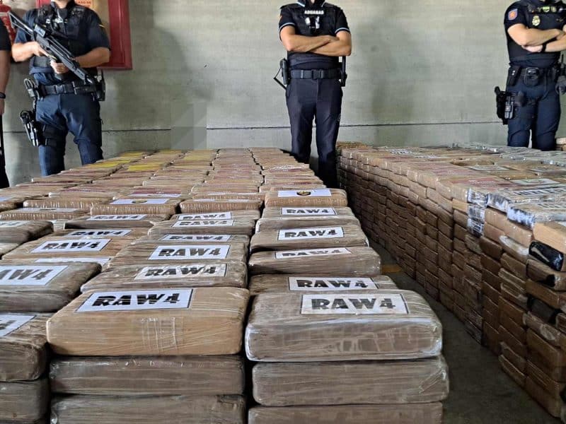 Imagen de archivo de paquetes de cocaína confiscados por la Policía Nacional / Europa Press