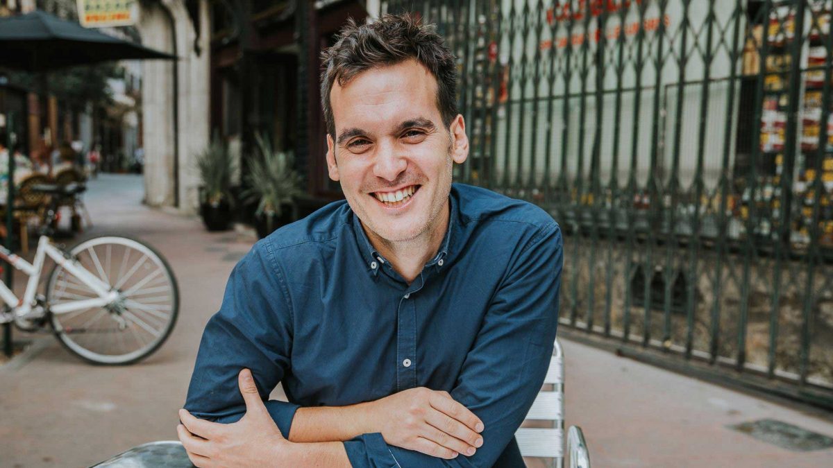 Julio Muñoz, conocido como Rancio Sevillano, estará presente en esta Feria del Libro de Santiponce