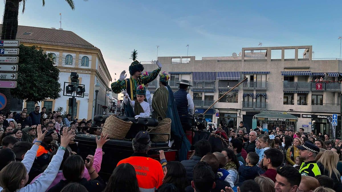 El Heraldo Real de Dos Hermanas en una Navidad anterior